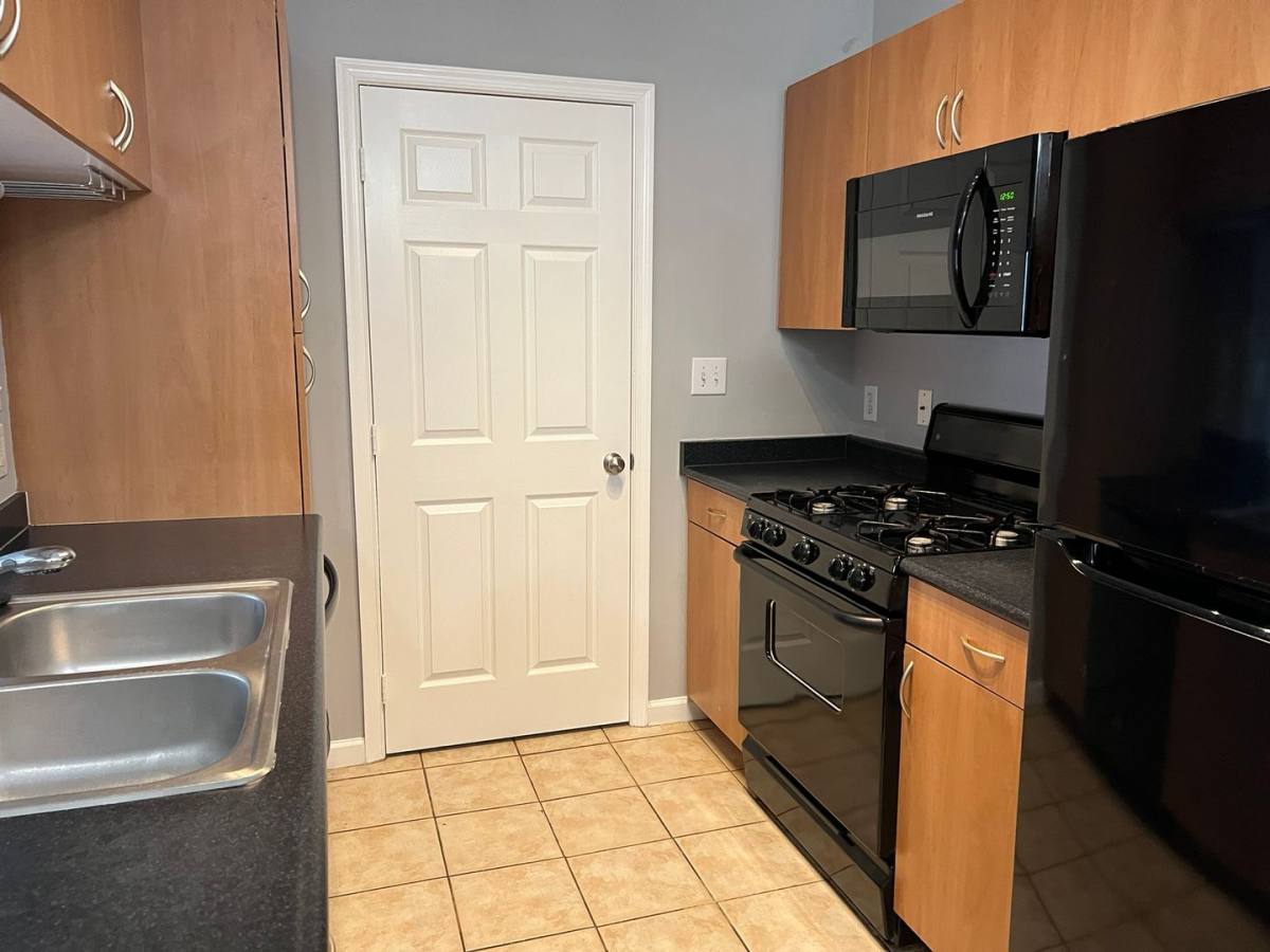 House for rent at 13506 Derry Glen Court, Germantown, MD 20874