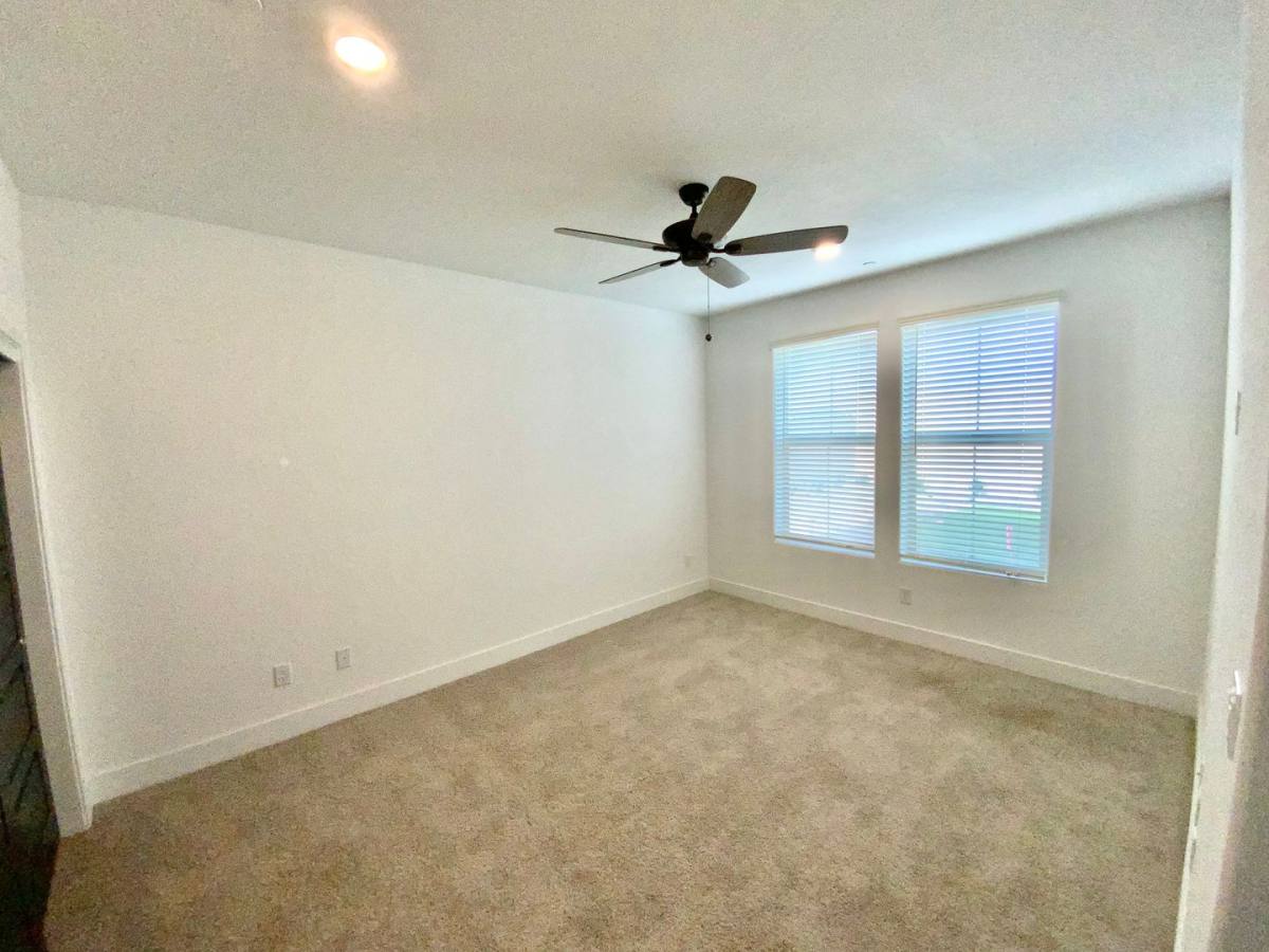 Townhouse for rent at 10991 N Blackberry, Fresno, CA 93730