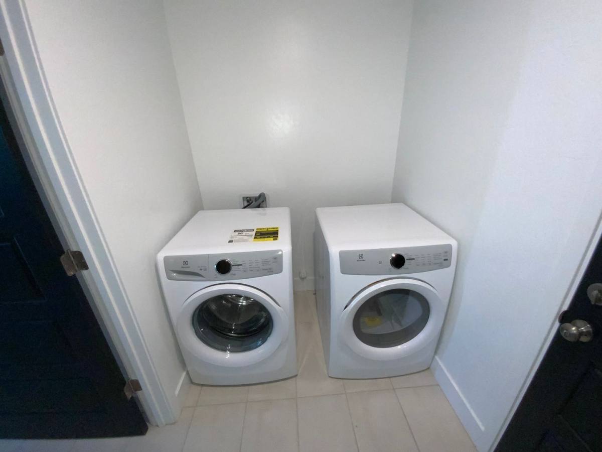 Townhouse for rent at 10991 N Blackberry, Fresno, CA 93730