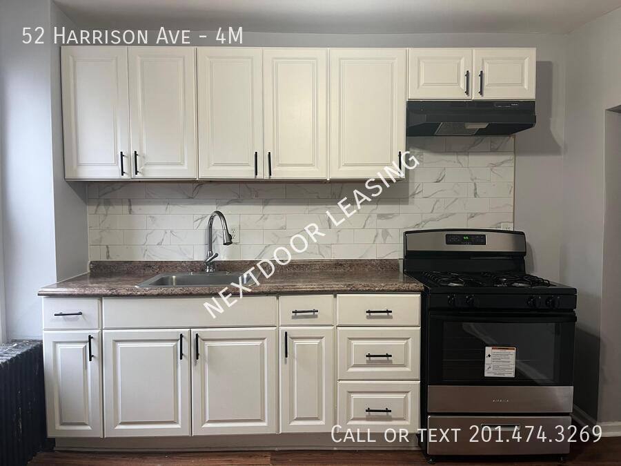 Apartment for rent at 52 Harrison Ave #4M, Jersey City, NJ 07304