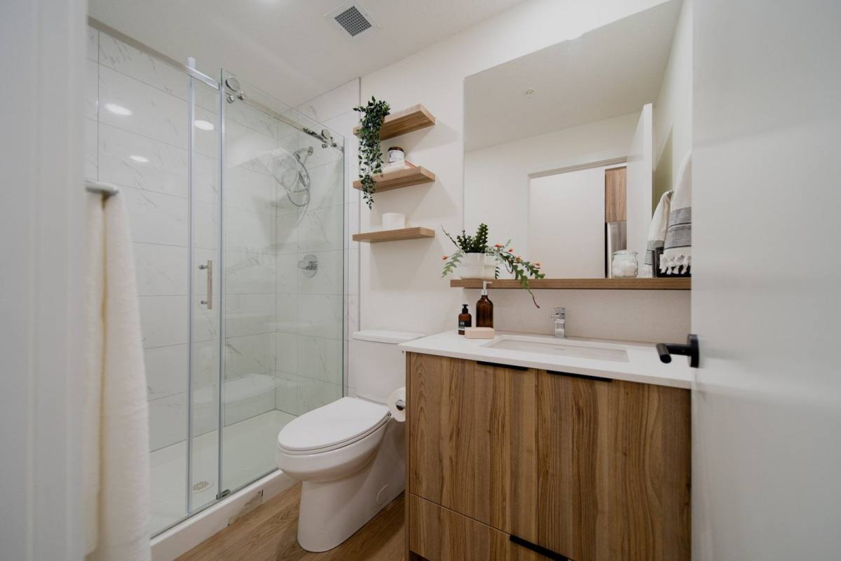 Apartment for rent at 2255 N Broadway, Carrollton, TX 75006