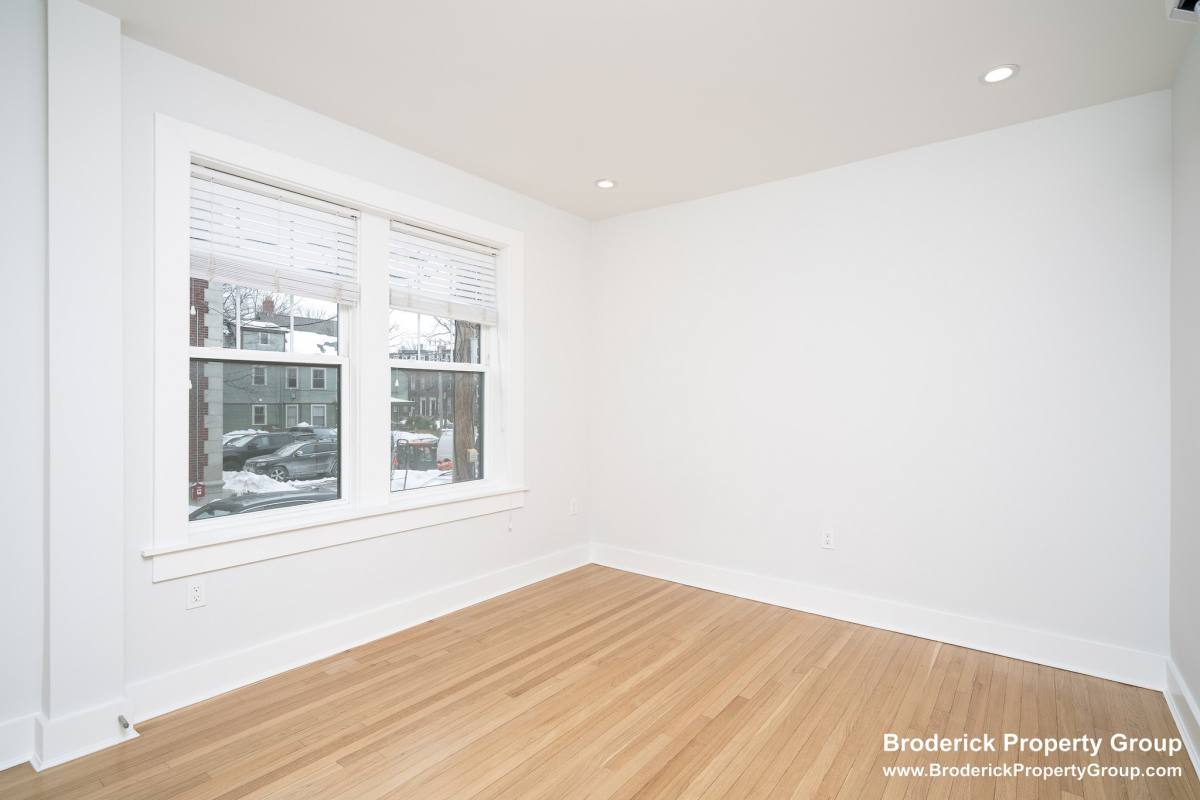 Apartment for rent at 17 Forest St #4, Cambridge, MA 02140