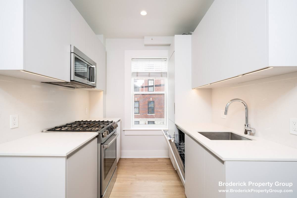 Apartment for rent at 17 Forest St #4, Cambridge, MA 02140