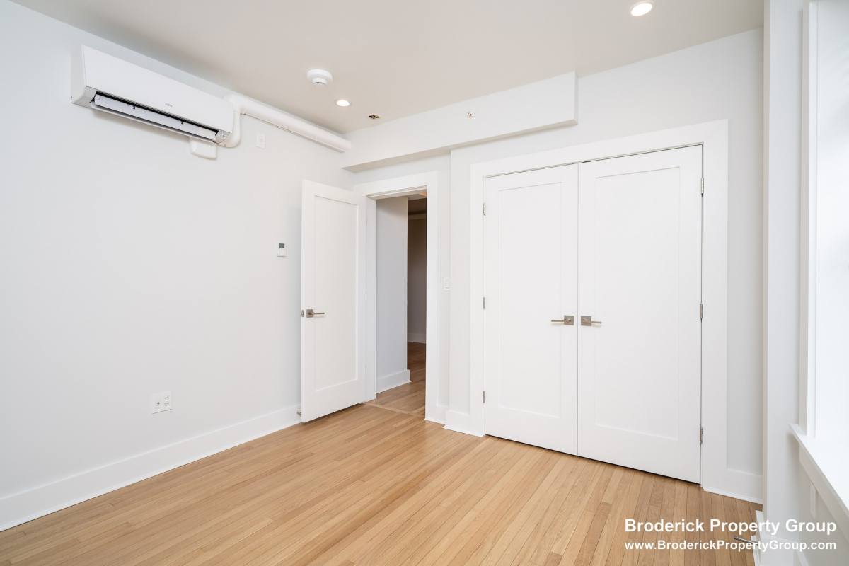 Apartment for rent at 17 Forest St #4, Cambridge, MA 02140