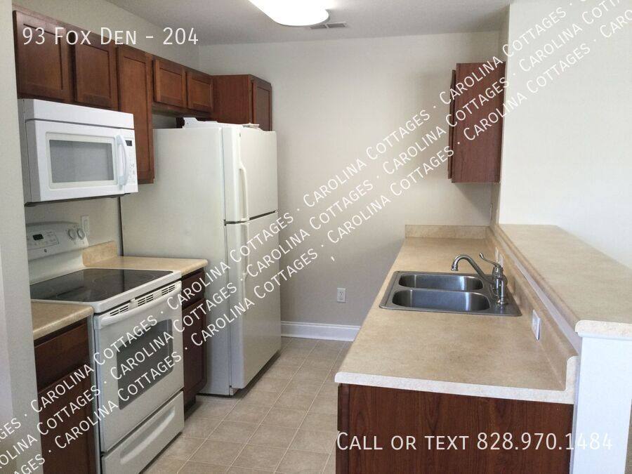 Condo for rent at 93 Fox #204, Fletcher, NC 28732