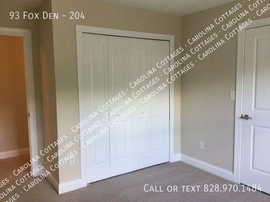 Condo for rent at 93 Fox #204, Fletcher, NC 28732