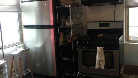 Apartment for rent at 821 N Hermitage Ave #1R, Chicago, IL 60622