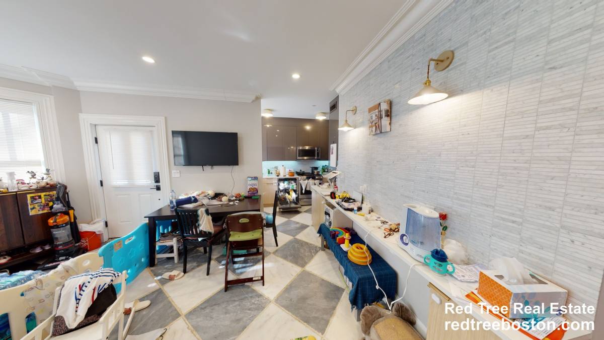 House for rent at 15 Lanark Rd #2, Brookline, MA 02445