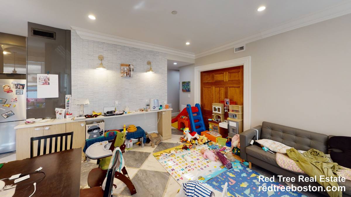 House for rent at 15 Lanark Rd #2, Brookline, MA 02445