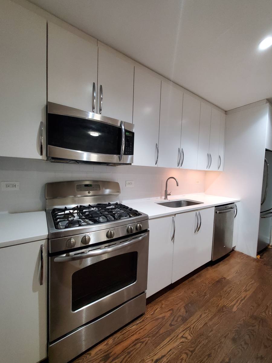 Townhouse for rent at 19 S William St #5, New York, NY 10001