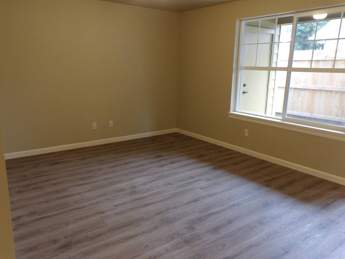 Apartment for rent at 690 SE 5th Ave, Hillsboro, OR 97123