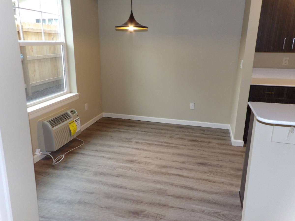 Apartment for rent at 690 SE 5th Ave, Hillsboro, OR 97123