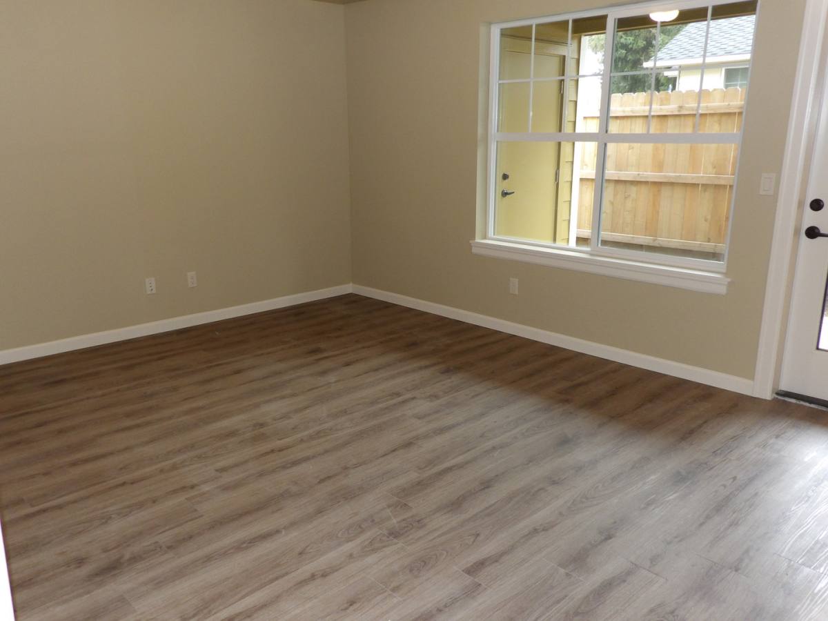 Apartment for rent at 690 SE 5th Ave, Hillsboro, OR 97123