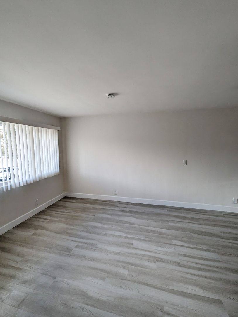 Apartment for rent at 3277 Berger Ave, San Diego, CA 92123