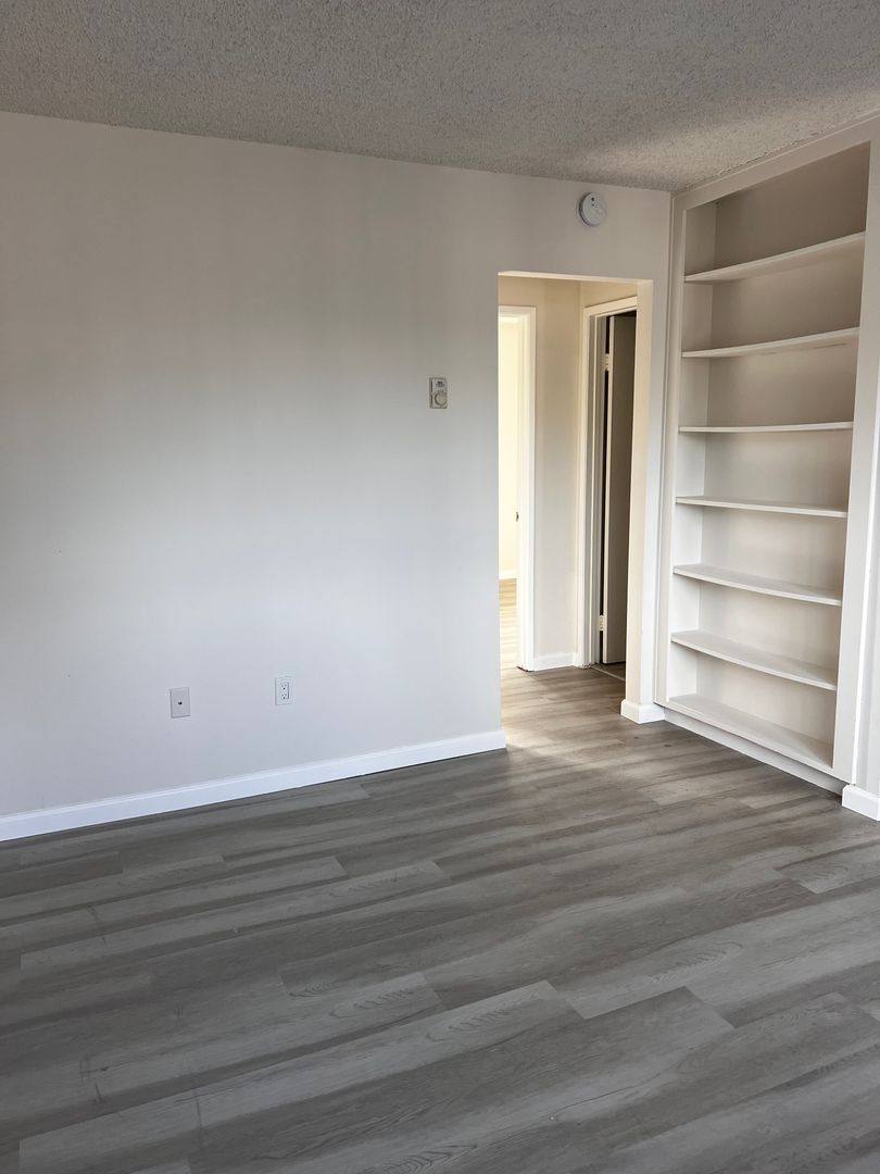 Apartment for rent at 3277 Berger Ave, San Diego, CA 92123