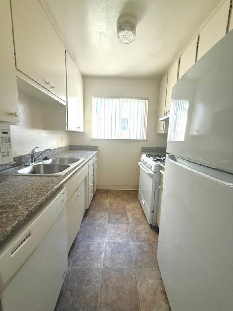 Apartment for rent at 224 A St, Davis, CA 95616