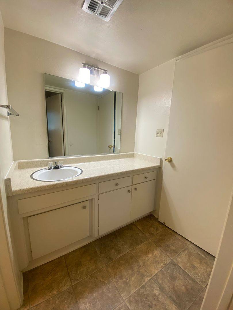 Apartment for rent at 224 A St, Davis, CA 95616