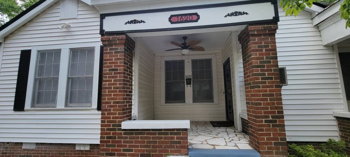 Townhouse for rent at 1620 Christine Dr, Anniston, AL 36201