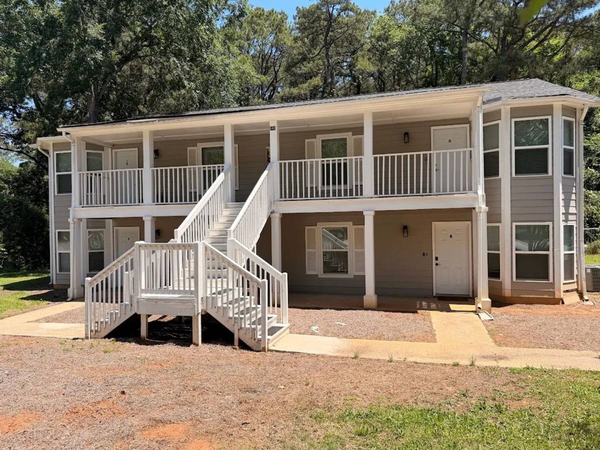Apartment for rent at 140 Cumberland Court, Athens, GA 30607