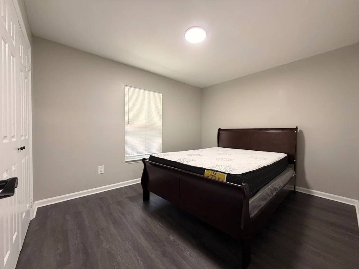 Apartment for rent at 140 Cumberland Court, Athens, GA 30607