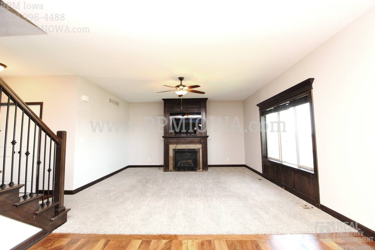 House for rent at 4128 145th St, Urbandale, IA 50323