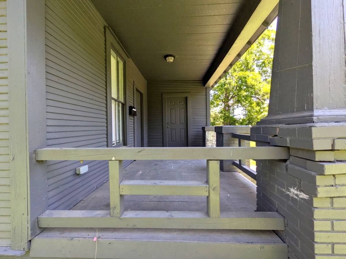 House for rent at 1420 Live Oak St, Beaumont, TX 77703