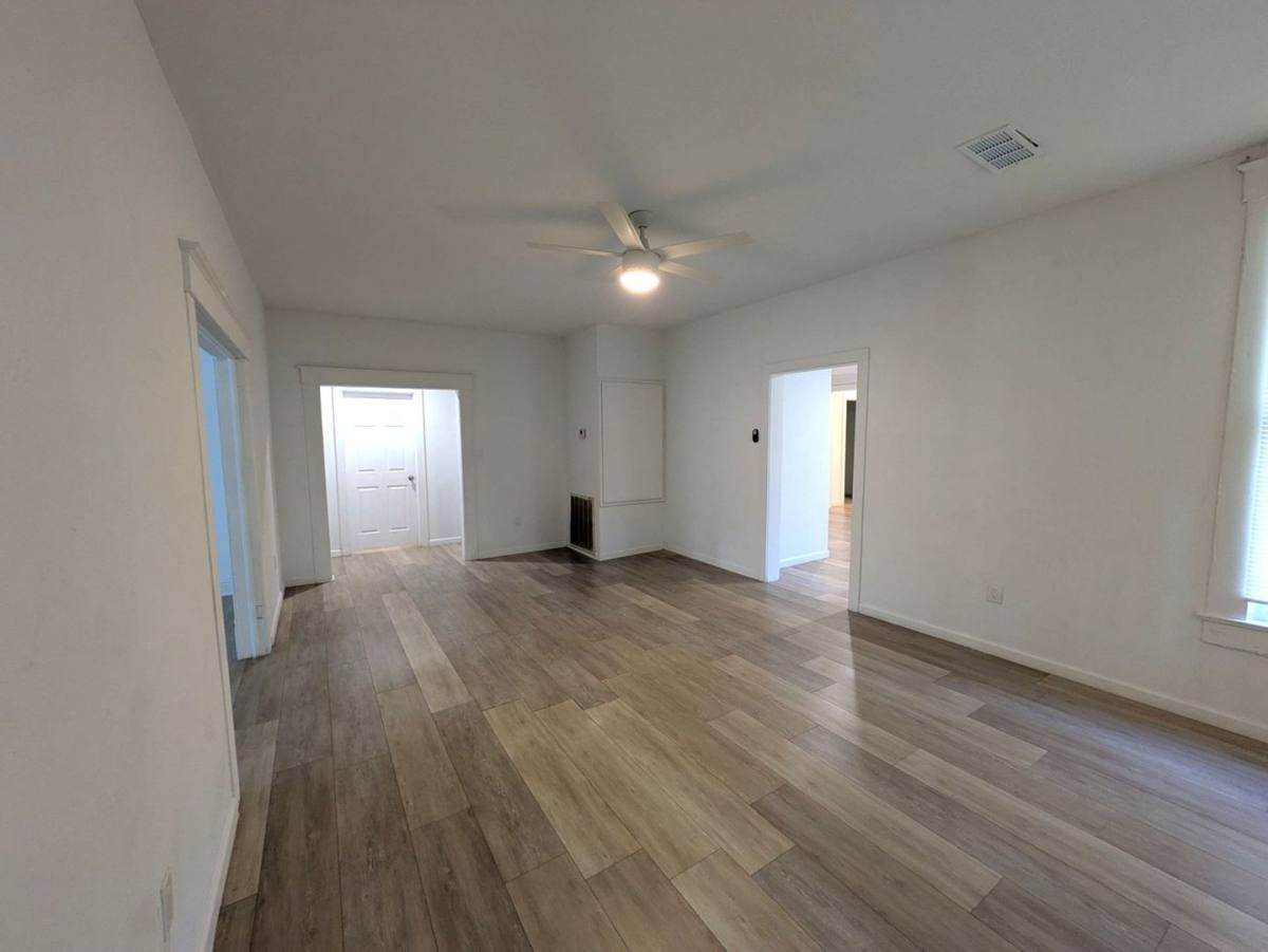 House for rent at 1420 Live Oak St, Beaumont, TX 77703