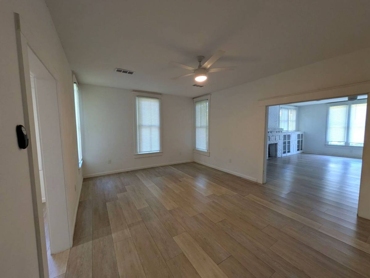 House for rent at 1420 Live Oak St, Beaumont, TX 77703