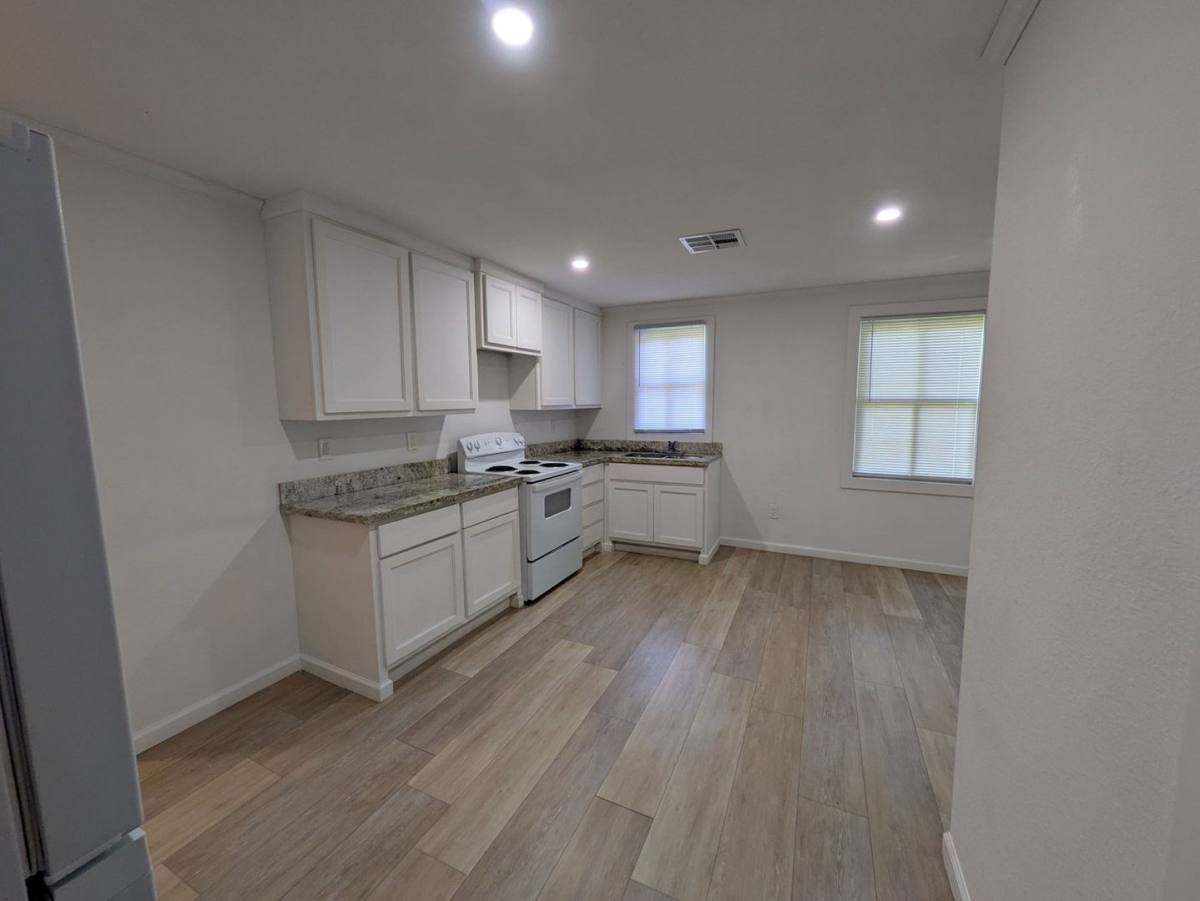 House for rent at 1420 Live Oak St, Beaumont, TX 77703
