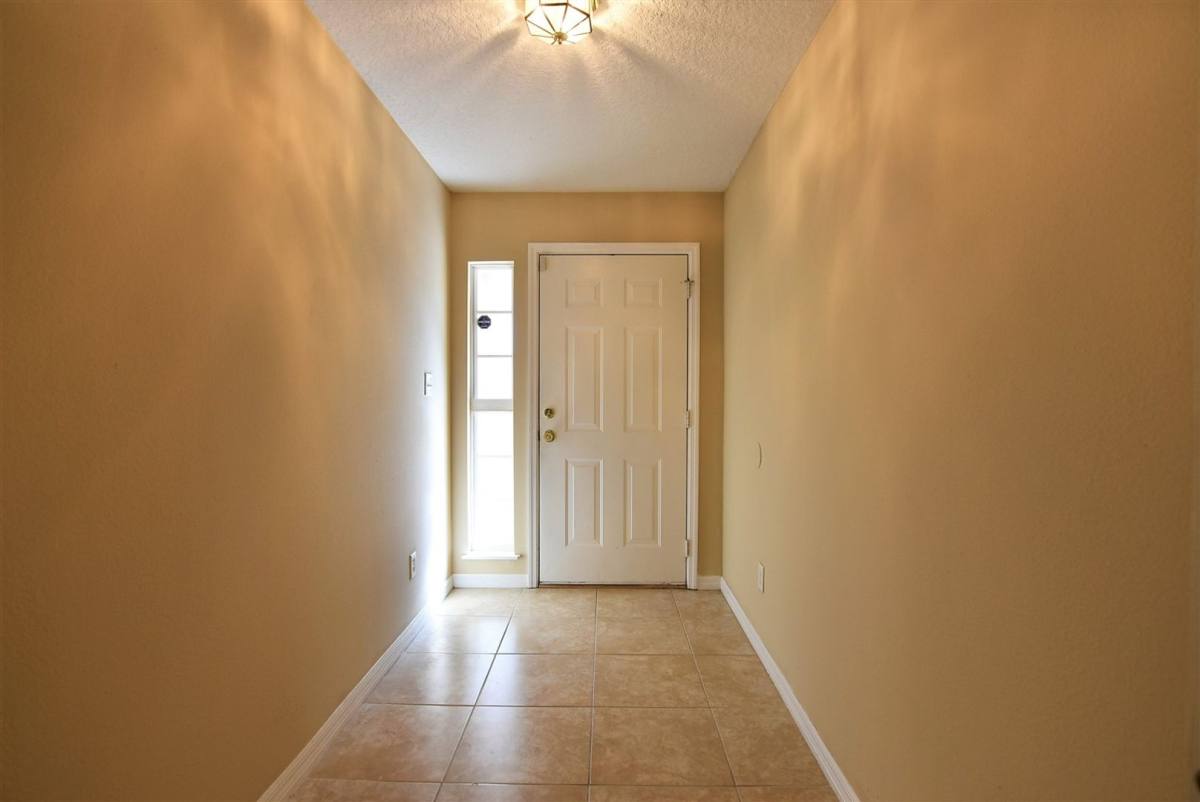 Townhouse for rent at 1066 Dolphin Dr, Winter Garden, FL 34787