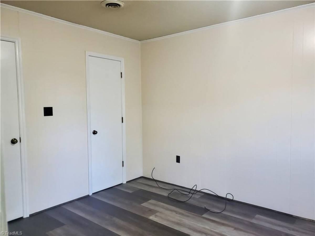 Apartment for rent at 619 Creed St, Mount Airy, NC 27030