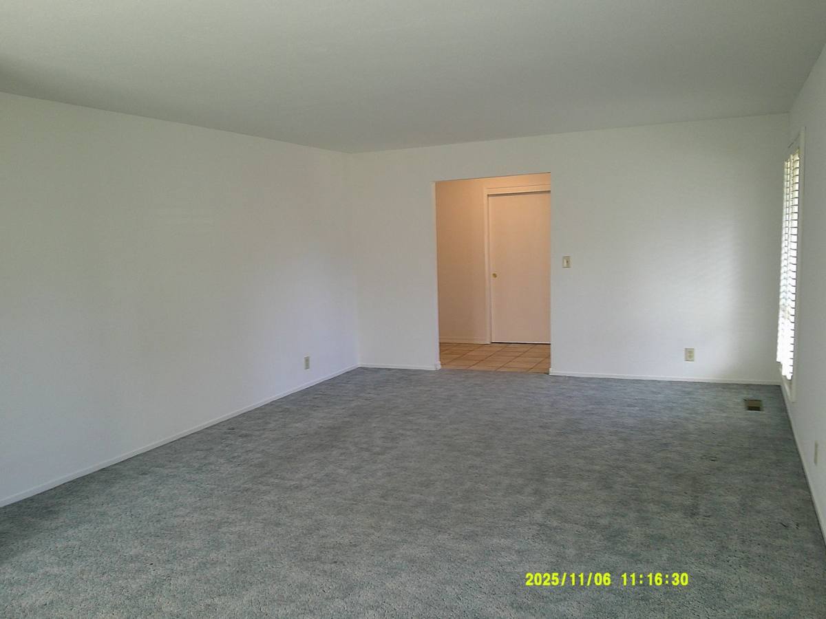 House for rent at 390 S Almond St, Dixon, CA 95620