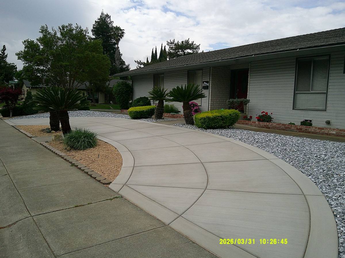 House for rent at 390 S Almond St, Dixon, CA 95620