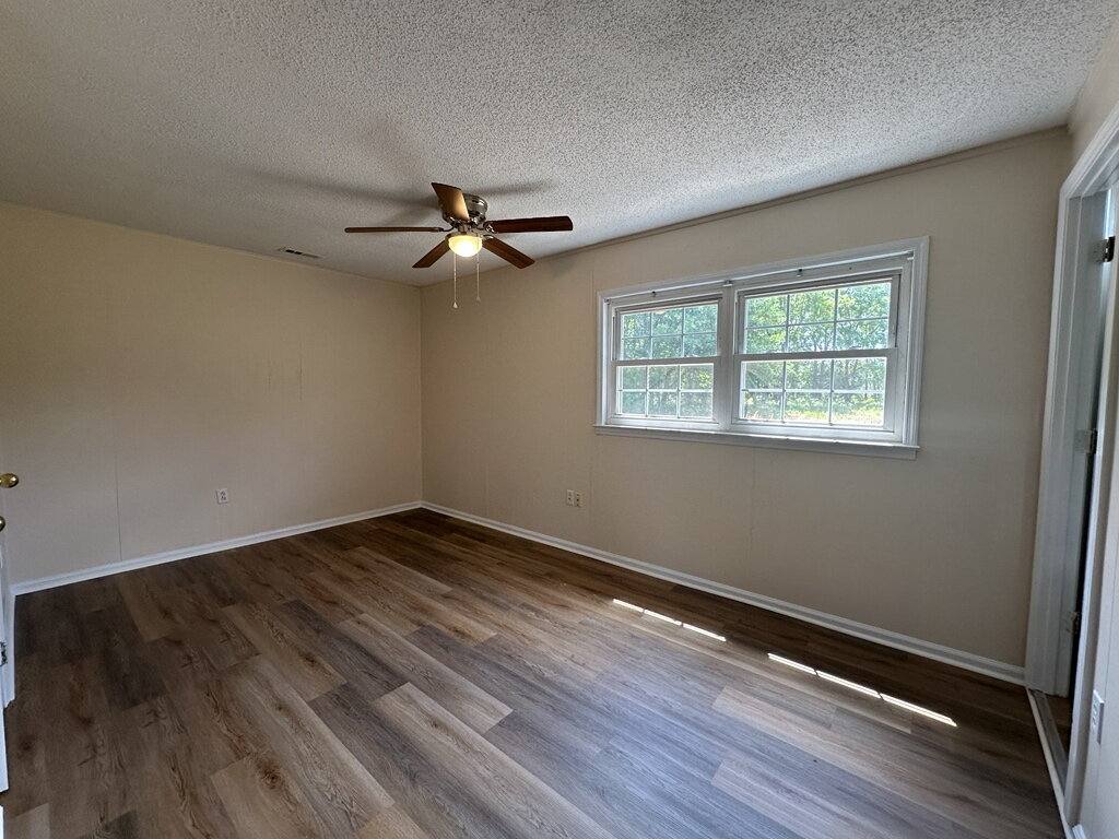 House for rent at 21 Crown Point Rd, Hubert, NC 28539