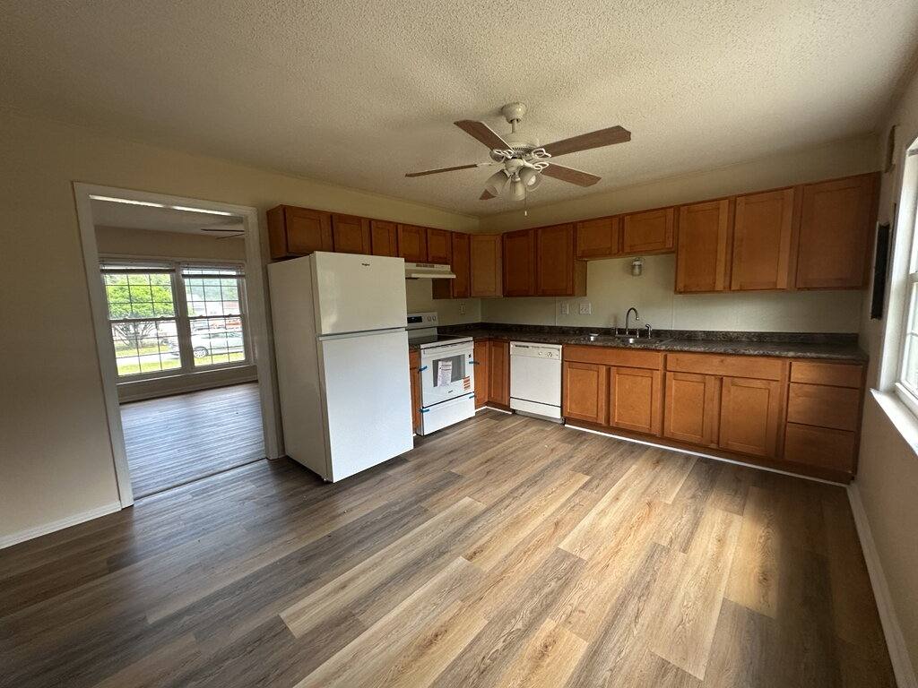 House for rent at 21 Crown Point Rd, Hubert, NC 28539