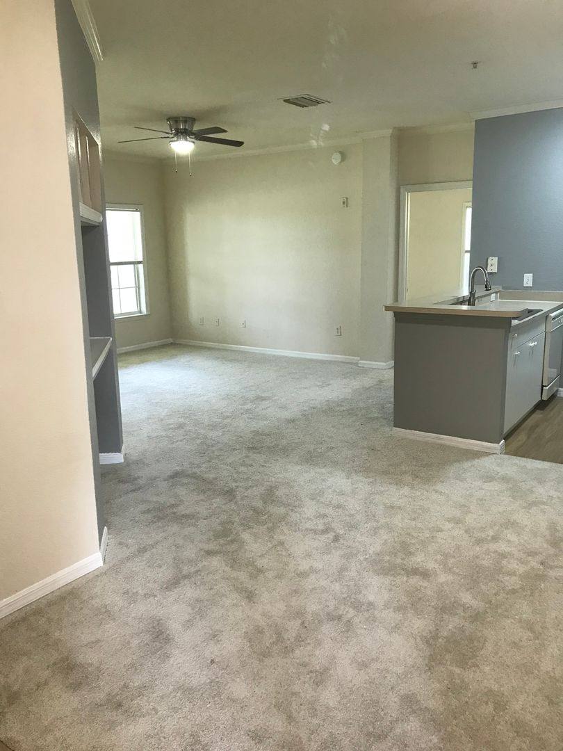 Apartment for rent at 3757 Conroy Rd, Orlando, FL 32839