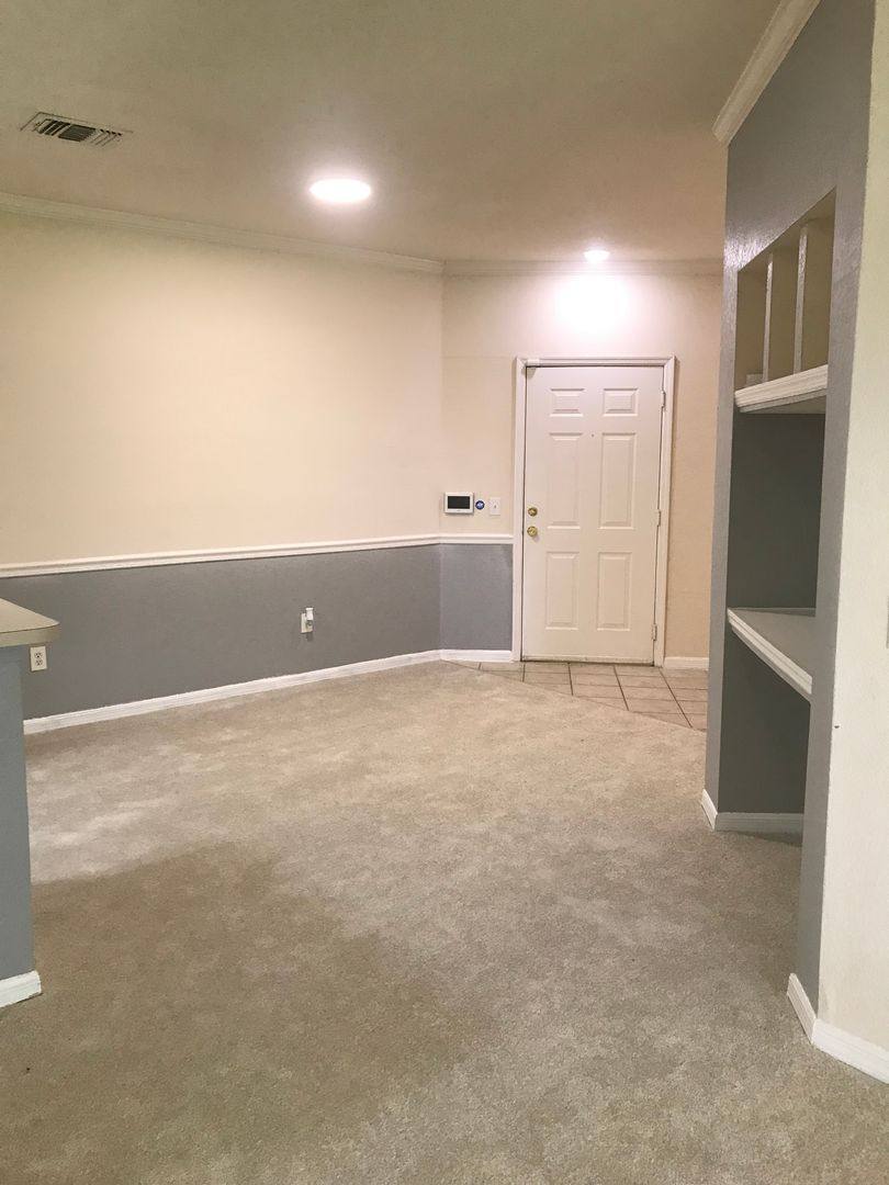 Apartment for rent at 3757 Conroy Rd, Orlando, FL 32839