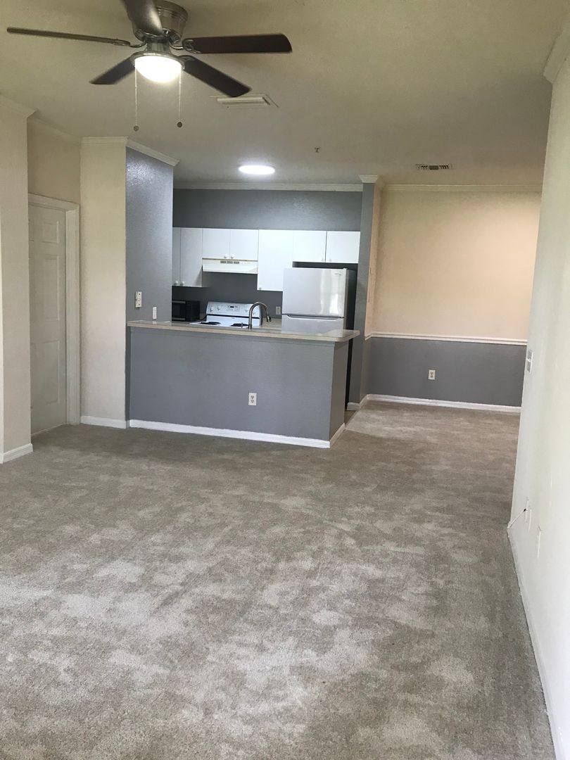Apartment for rent at 3757 Conroy Rd, Orlando, FL 32839
