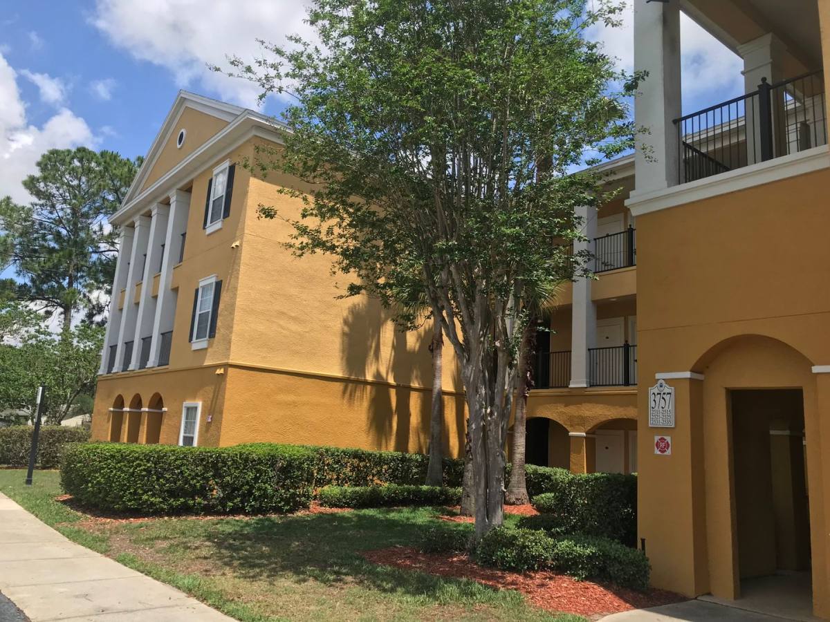Apartment for rent at 3757 Conroy Rd, Orlando, FL 32839