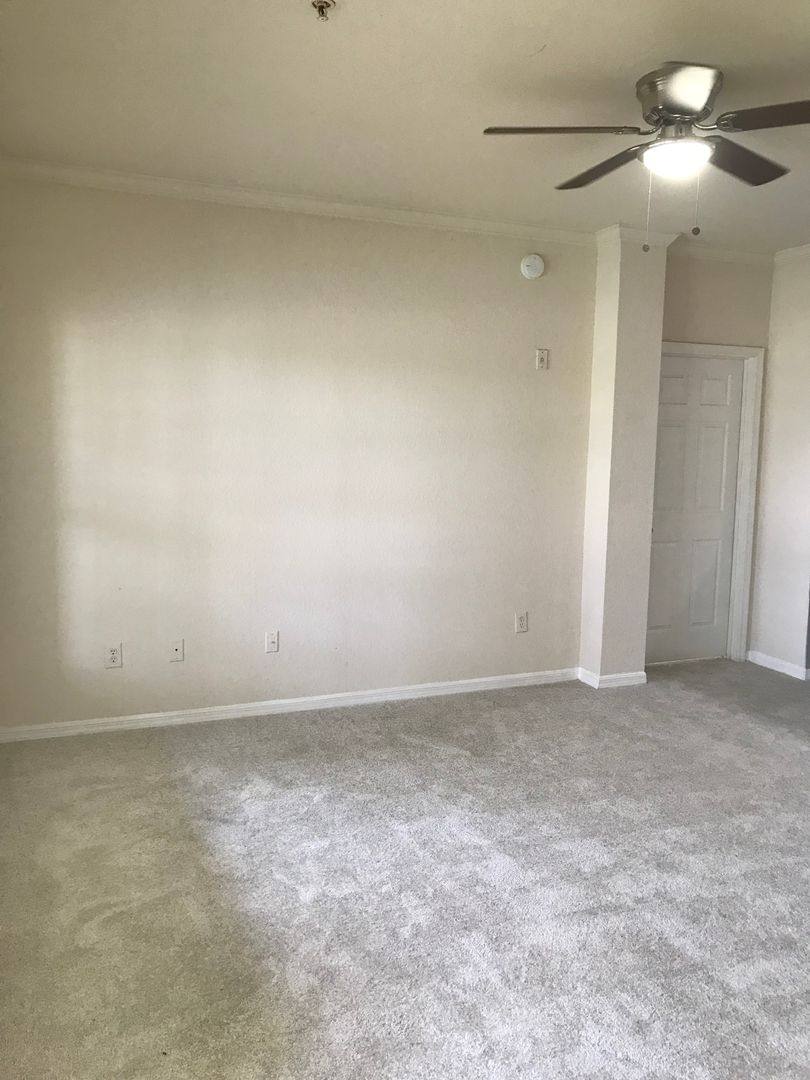 Apartment for rent at 3757 Conroy Rd, Orlando, FL 32839