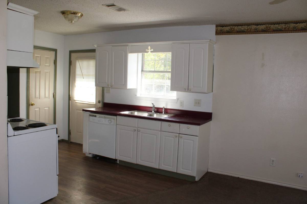 Townhouse for rent at 703 SW 1st, Cooper, TX 75432