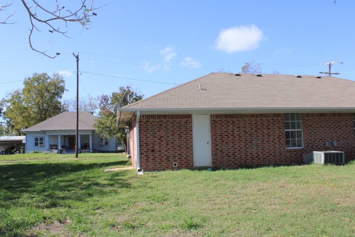 Townhouse for rent at 703 SW 1st, Cooper, TX 75432