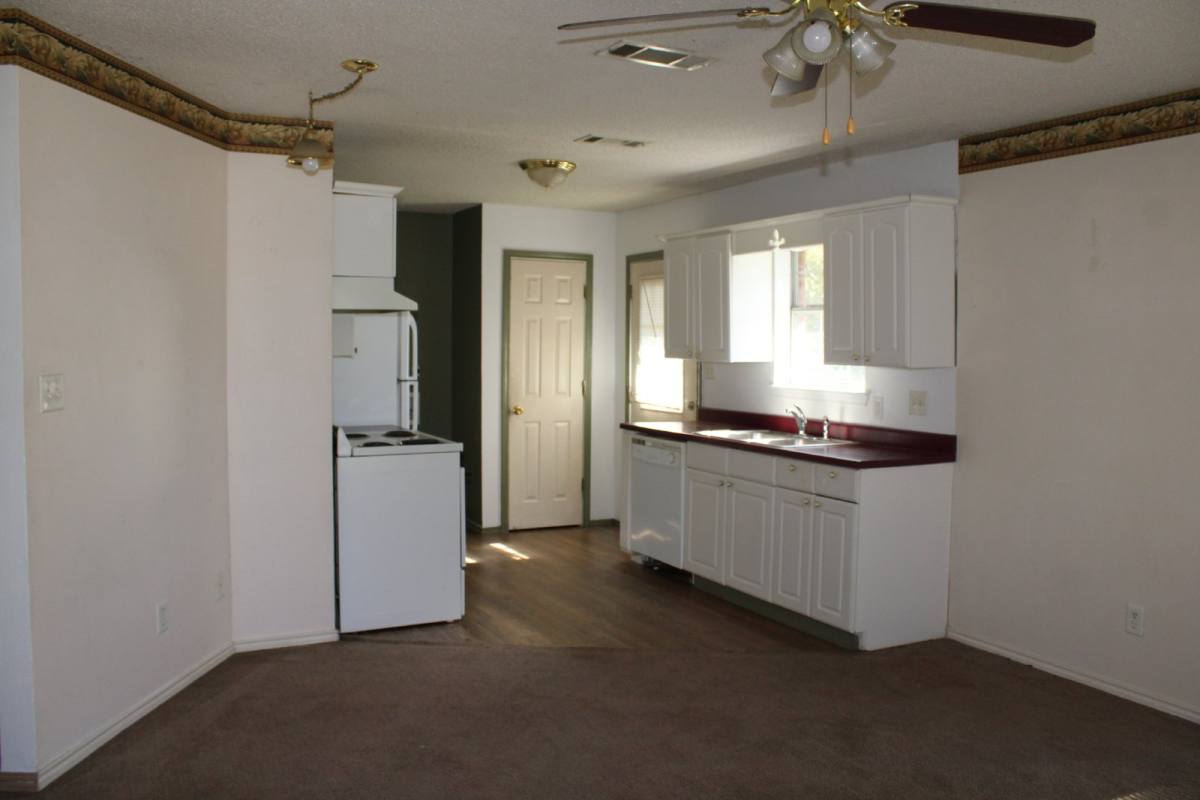 Townhouse for rent at 703 SW 1st, Cooper, TX 75432