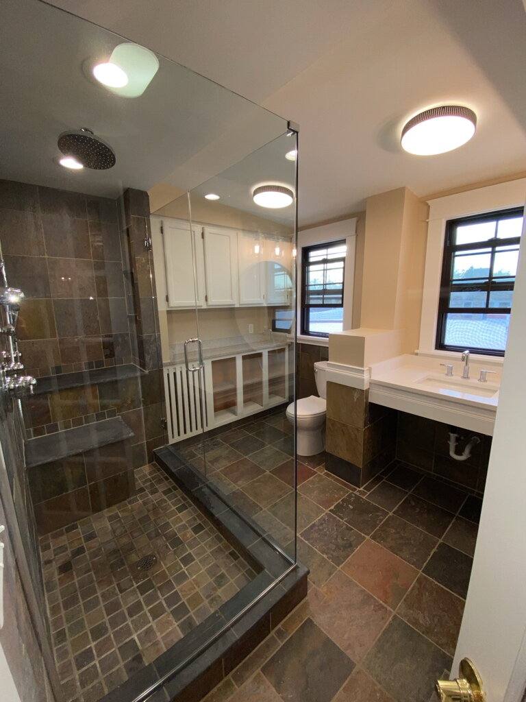 Apartment for rent at 2000 2002 Dupont Ave S #9, Minneapolis, MN 55405