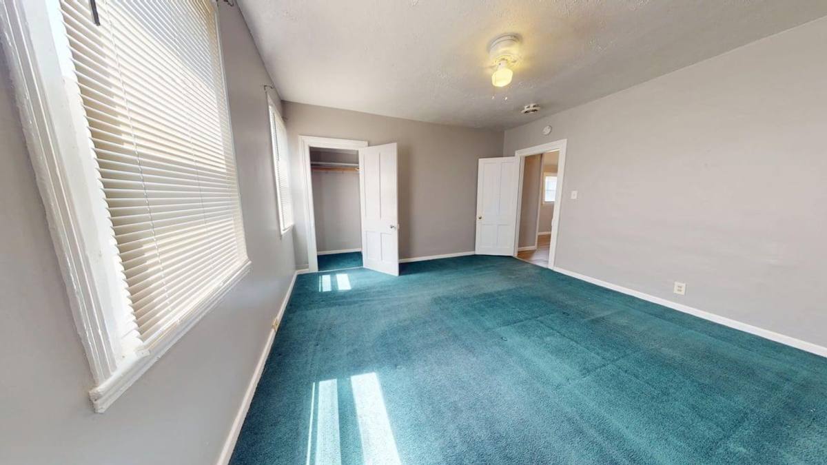 Apartment for rent at 1204-1206 Auburn Ave, Cleveland, OH 44113