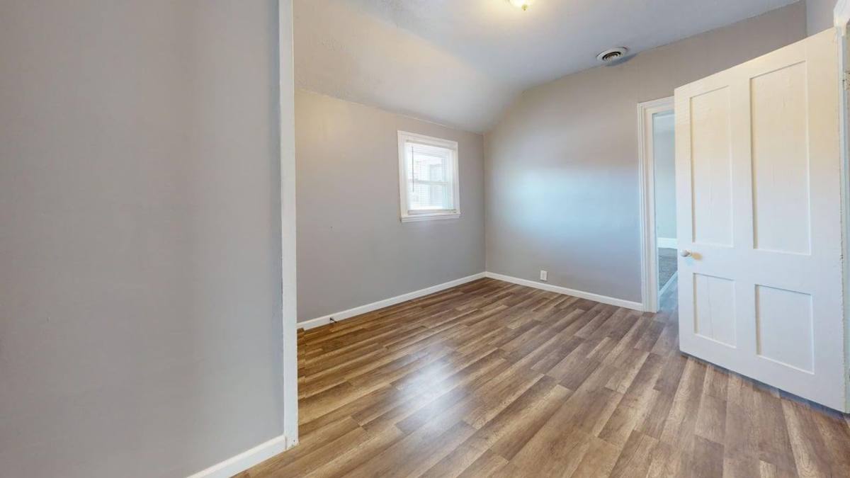 Apartment for rent at 1204-1206 Auburn Ave, Cleveland, OH 44113