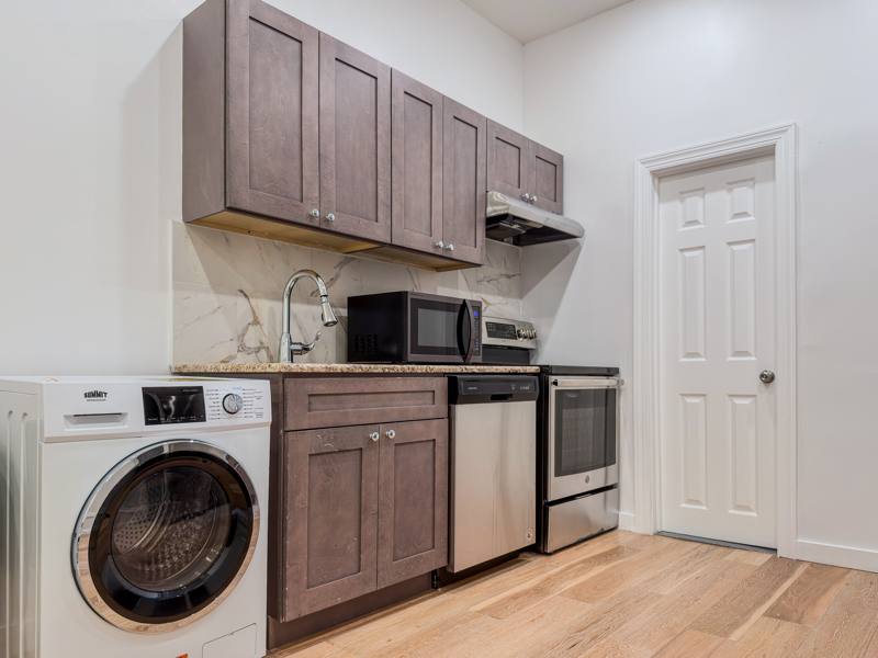 Apartment for rent at 2129 Pine St #1F, Philadelphia, PA 19103