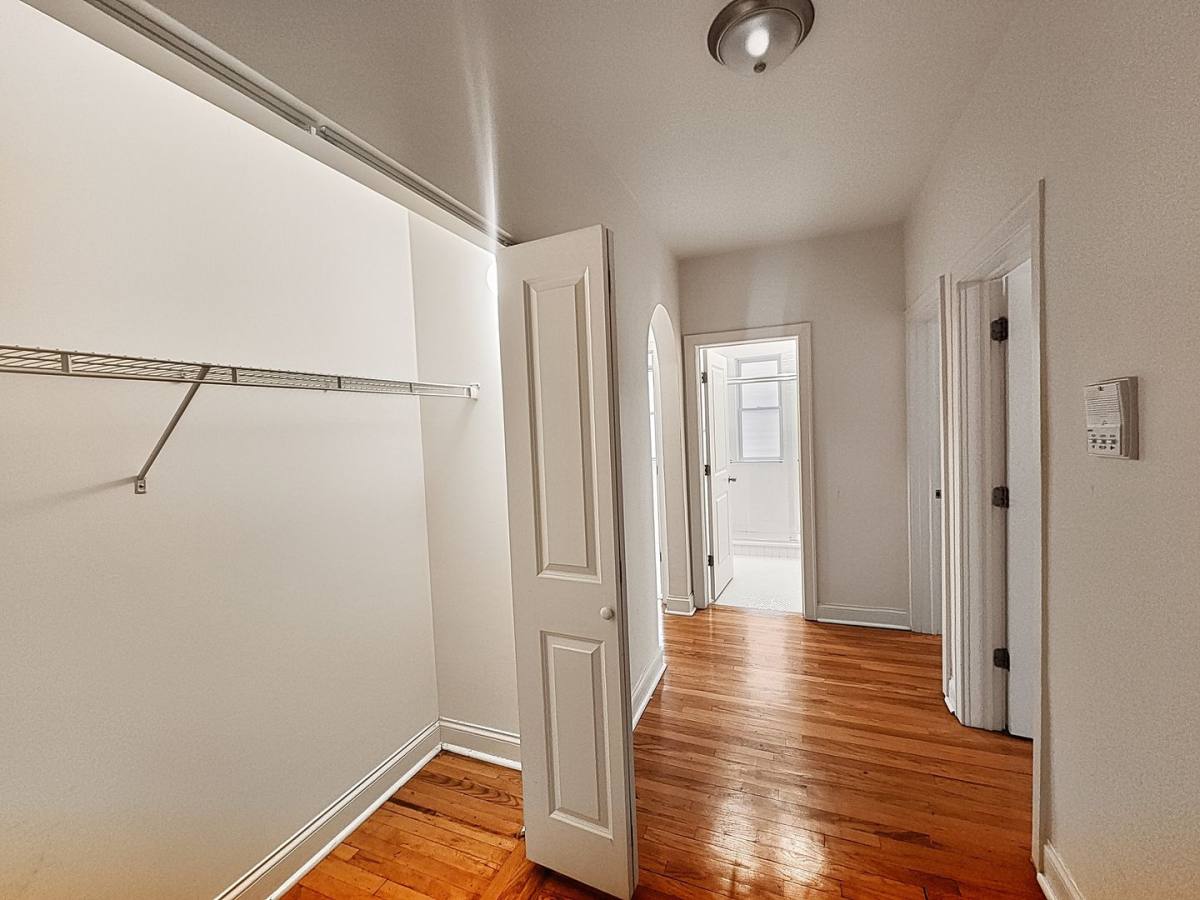 Apartment for rent at 3403 W Balmoral, Chicago, IL 60625