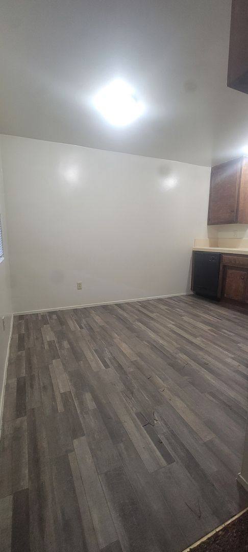 Apartment for rent at 2804 N Halfmoon Dr, Bakersfield, CA 93309