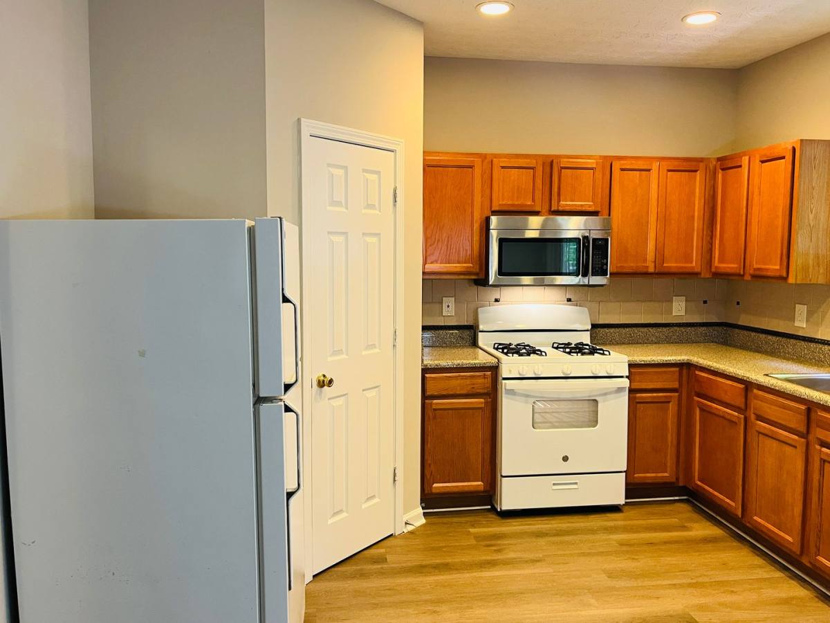 House for rent at 4014 Carisbrook Dr, Union City, GA 30291